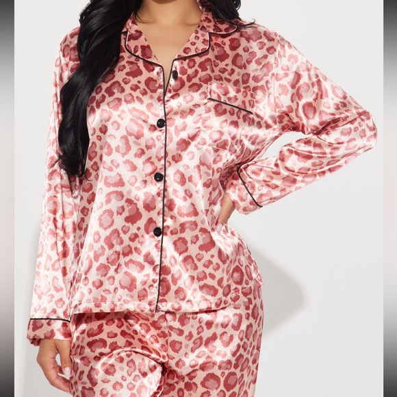 “Sweet and Wild Dreams” Pink cheetah print barbie vibes Pj set - Picture 2 of 3
